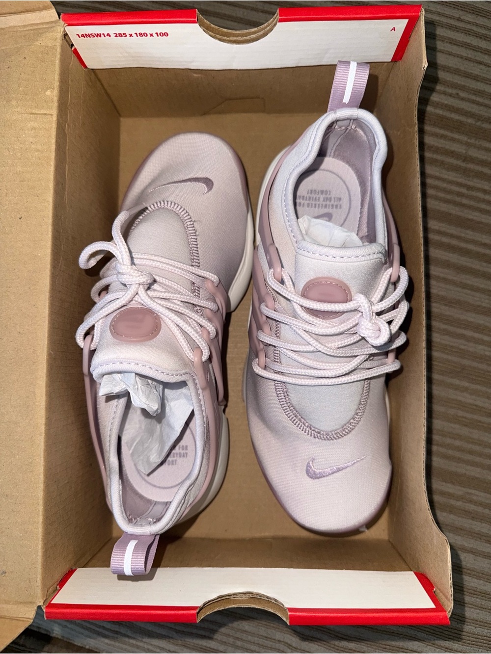 Nike Women’s Air Presto Pale Pink and White Athletic Sneakers - Picture 3 of 4